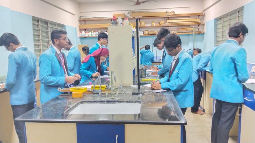 Best Public School in Jeevan Bima Nagar